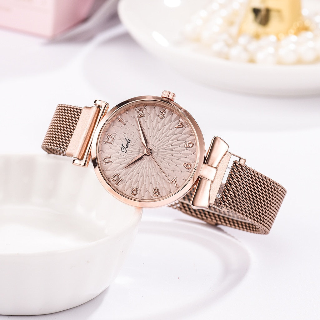 Relógio Feminino com Bracelete Premium Design